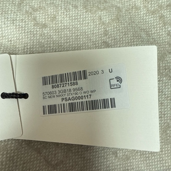 Gucci New Nikky Wool Scarf 37x190 Cm Guccisima GG Logo In Sand Color NWT - Picture 10 of 11